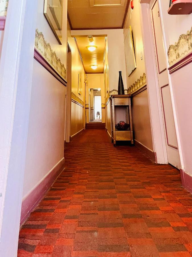 Motel Saint-Hilaire Mont-Saint-Hilaire Zewnętrze zdjęcie