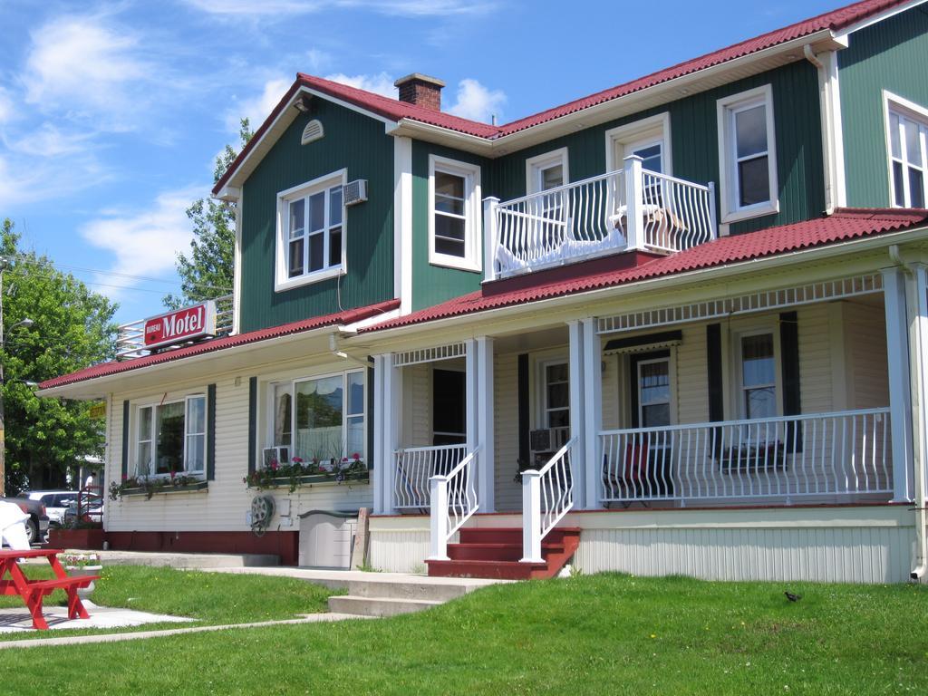 Motel Saint-Hilaire Mont-Saint-Hilaire Zewnętrze zdjęcie