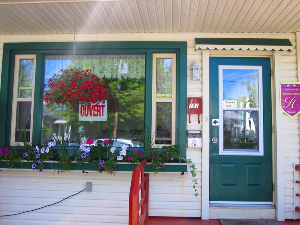 Motel Saint-Hilaire Mont-Saint-Hilaire Zewnętrze zdjęcie